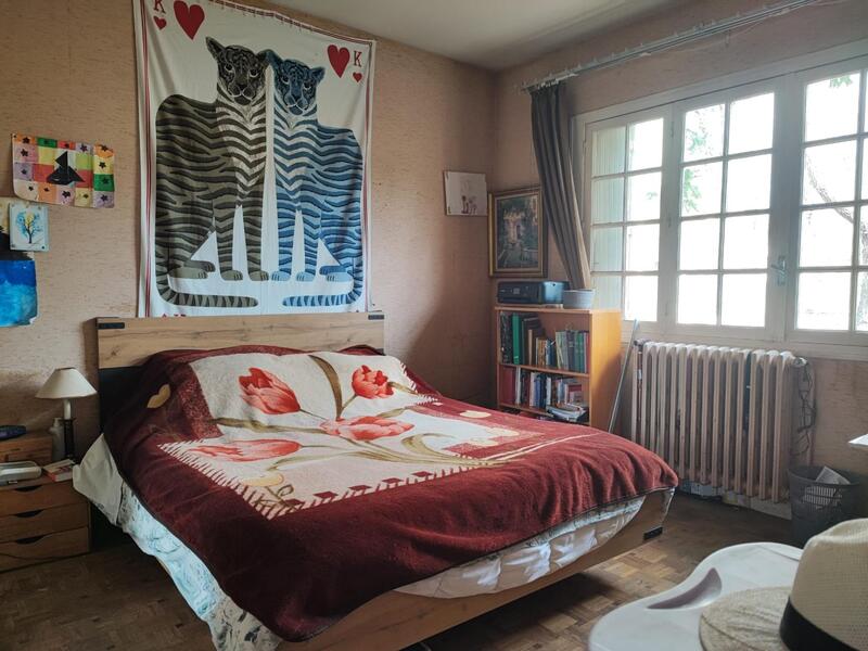 Maison - 244 m² - 8 pièces