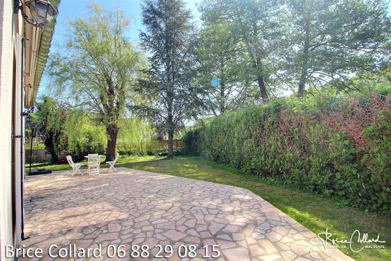 Maison - 220 m² - 8 pièces