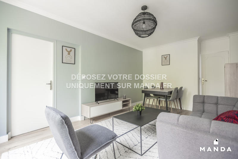 Chambre - 11 m² - 4 pièces