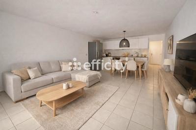 Appartement - 80 m² - 4 pièces