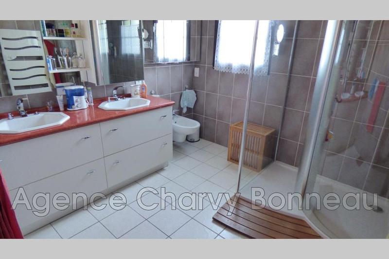 Maison - 183 m² - 8 pièces