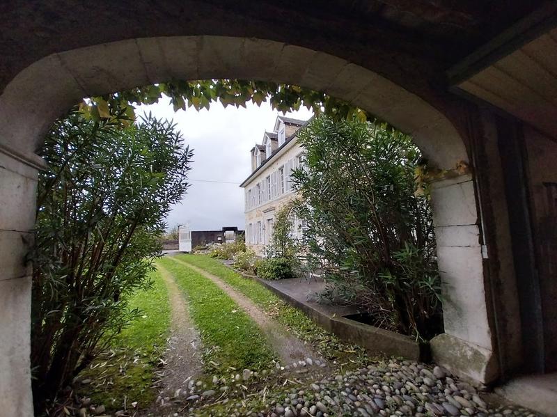 Maison - 315 m² - 10 pièces