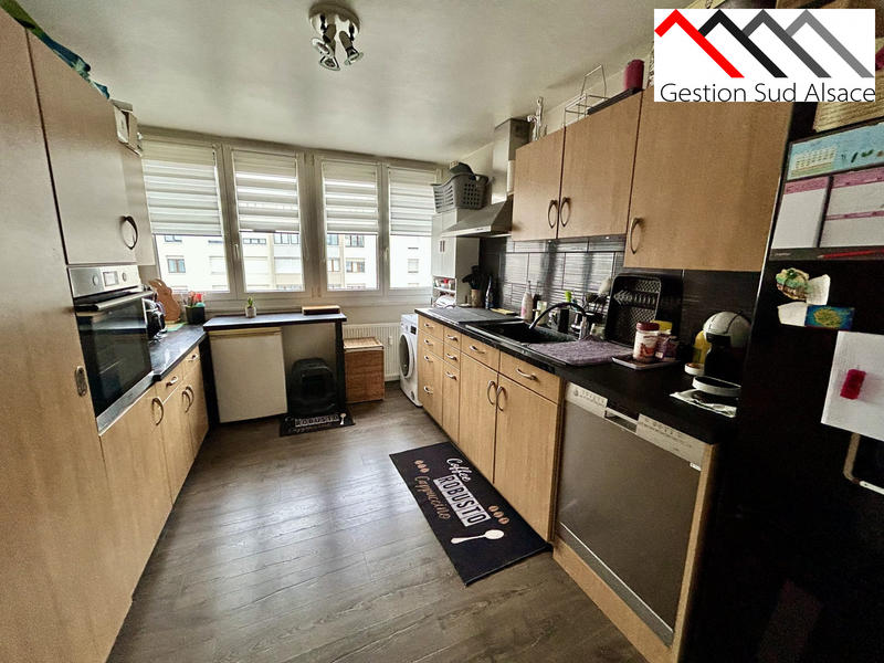 Appartement - 93 m² - 5 pièces