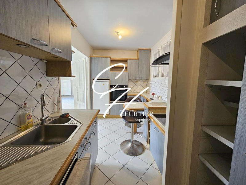 Appartement - 111 m² - 5 pièces