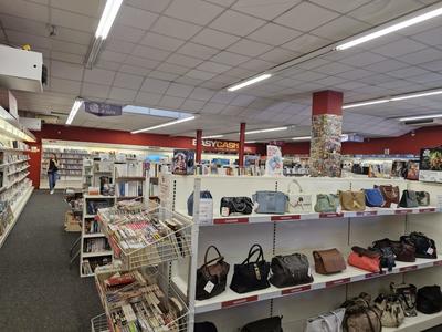 Local commercial - 715 m²