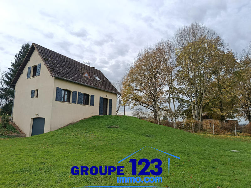 Maison - 97 m² - 5 pièces