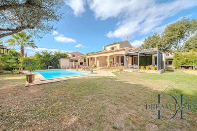 Maison - 142 m² - 5 pièces