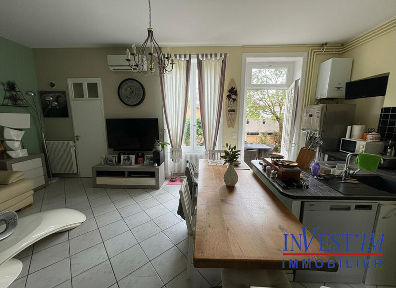 Maison - 190 m² - 8 pièces