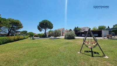 Villa - 410 m² - 15 pièces