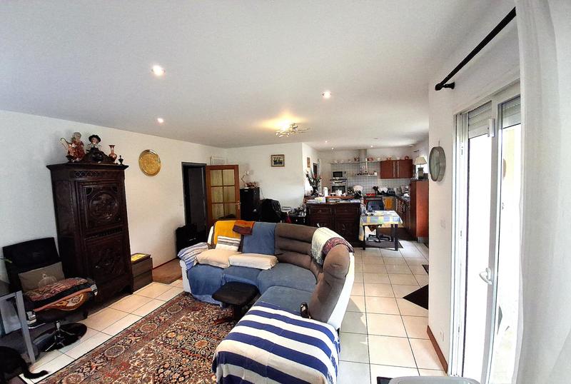 Maison - 95 m² - 4 pièces