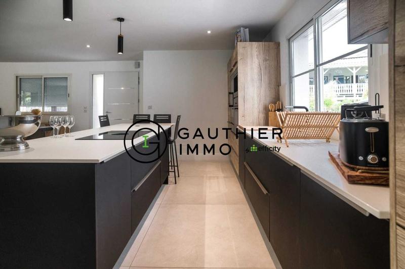 Pavillon - 135 m² - 5 pièces