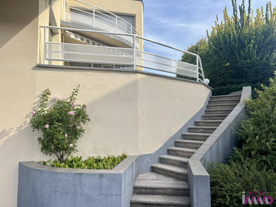 Maison contemporaine - 260 m² - 6 pièces