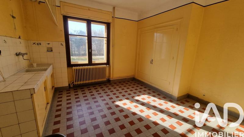 Maison - 192 m² - 9 pièces