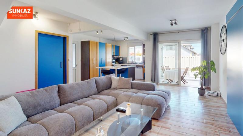 Maison - 92 m² - 5 pièces