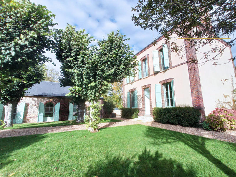 Maison ancienne - 210 m² - 7 pièces
