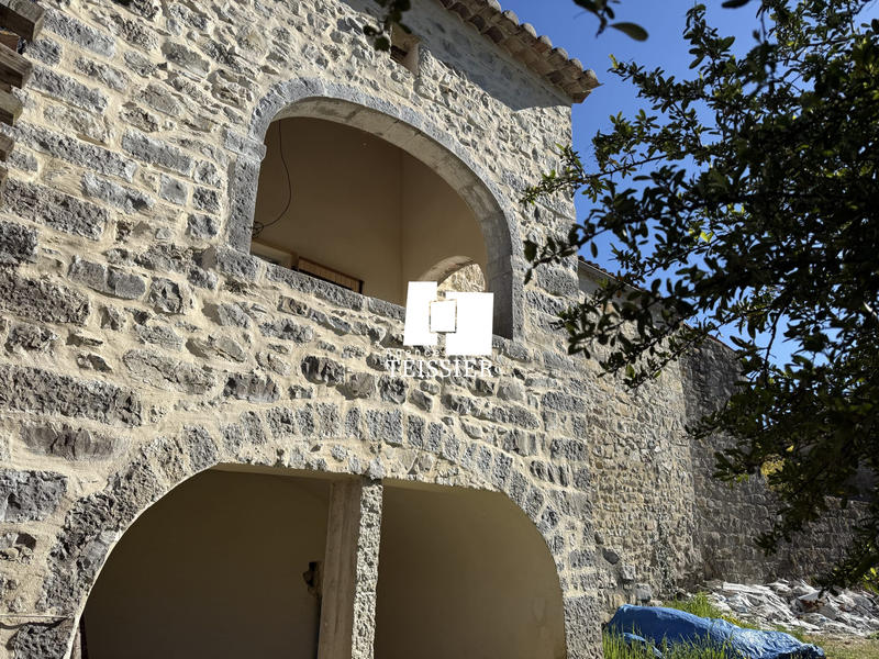 Maison - 80 m² - 6 pièces