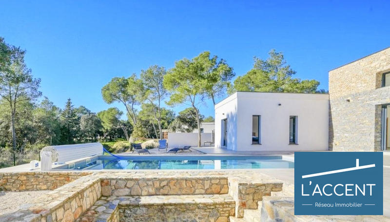 Maison - 199 m² - 8 pièces