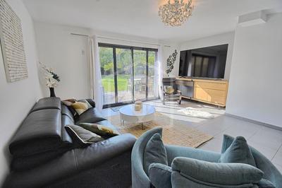 Villa - 94 m² - 4 pièces