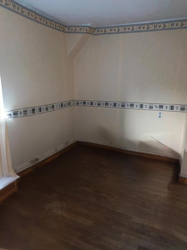 Maison - 145 m² - 10 pièces