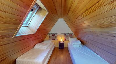 Maison - 240 m² - 11 pièces