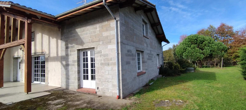 Maison - 200 m² - 6 pièces