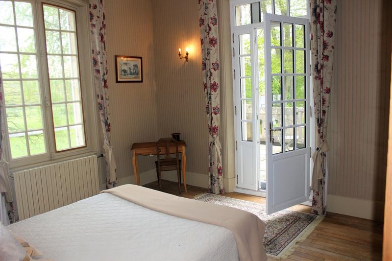 Maison de maîtres - 330 m² - 11 pièces