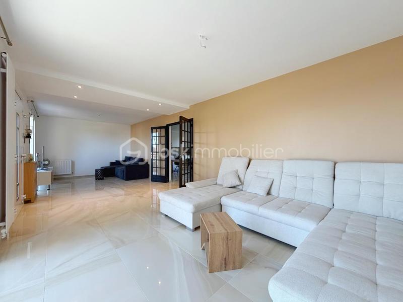 Maison - 114 m² - 7 pièces