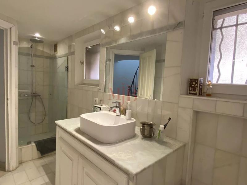 Maison de ville - 169 m² - 8 pièces