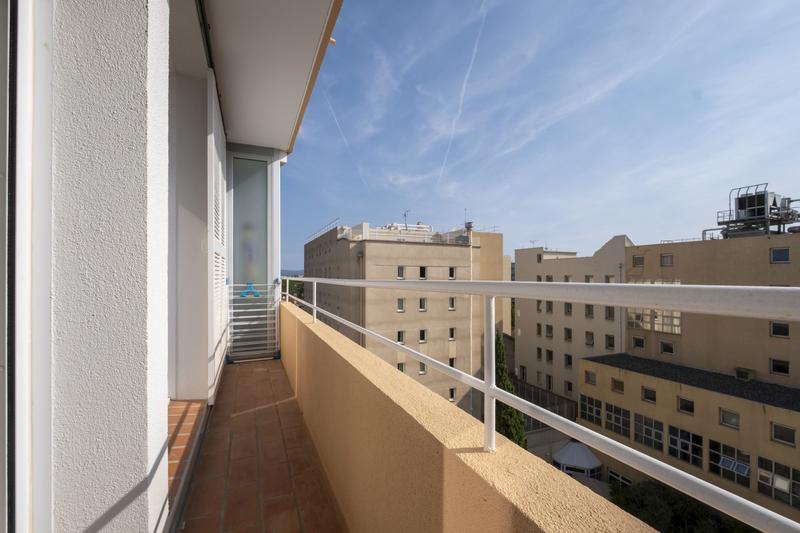 Appartement - 90 m² - 3 pièces