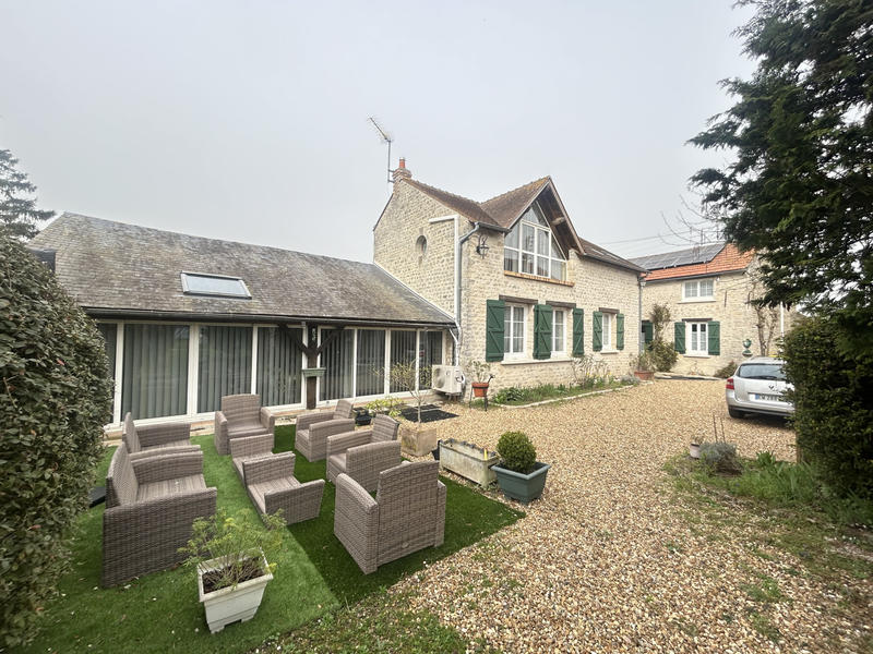 Maison - 190 m² - 6 pièces