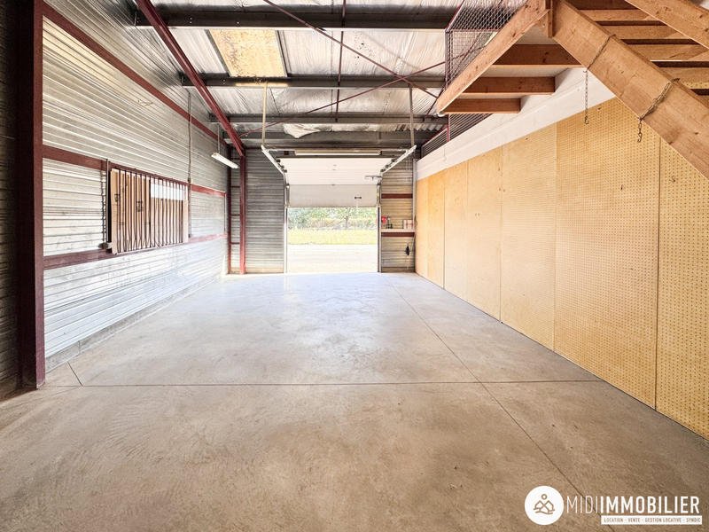 Local commercial - 156 m²