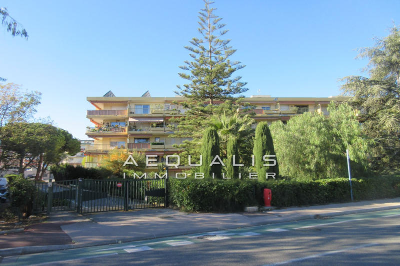 Appartement - 77 m² - 3 pièces