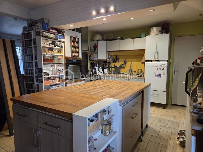 Maison - 145 m² - 7 pièces