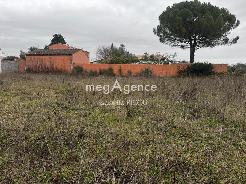 Terrain constructible - 802 m²