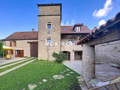 Maison - 178 m² - 6 pièces