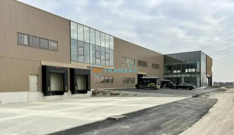 Local d'activité / Entrepôt - 3 537 m²