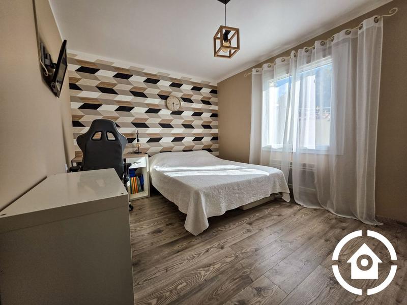 Maison - 140 m² - 6 pièces