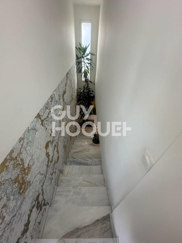 Maison - 97 m² - 3 pièces