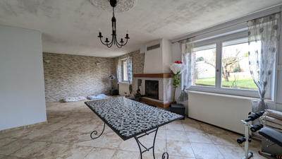 Maison - 230 m² - 6 pièces