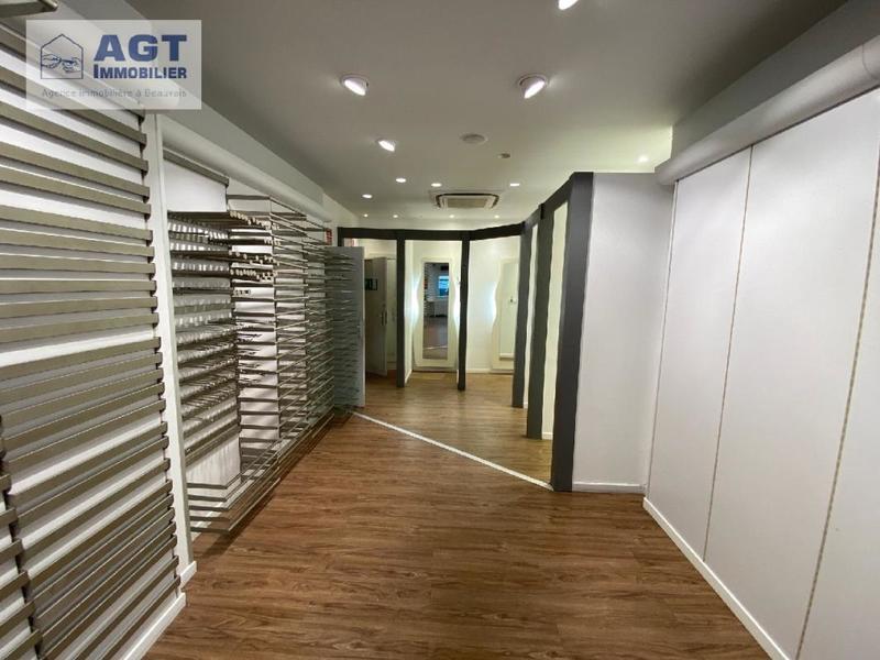 Local commercial - 109 m² - 2 pièces