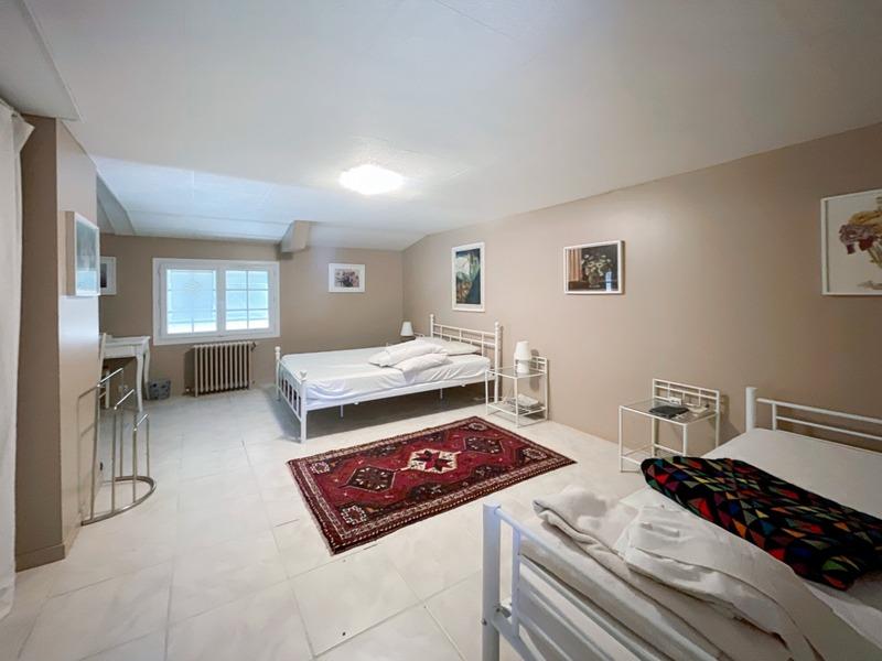 Maison - 276 m² - 8 pièces