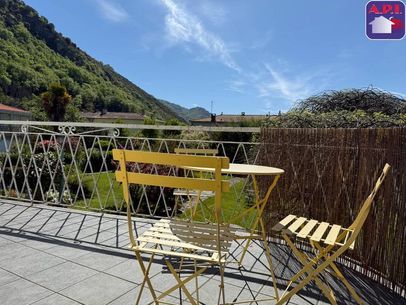 Maison - 162 m² - 6 pièces