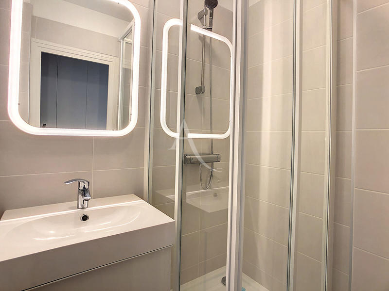 Appartement - 95 m² - 5 pièces