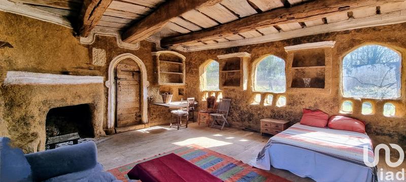 Maison - 245 m² - 8 pièces