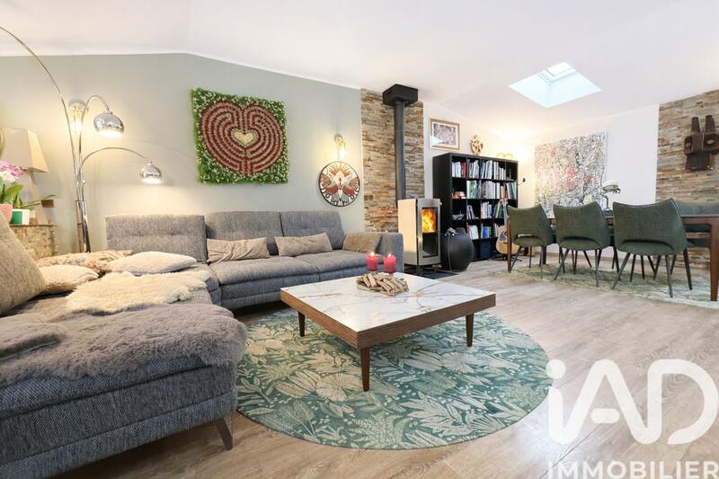 Maison - 137 m² - 6 pièces