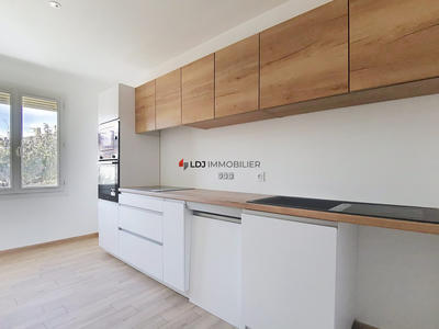 Appartement - 72 m² - 4 pièces