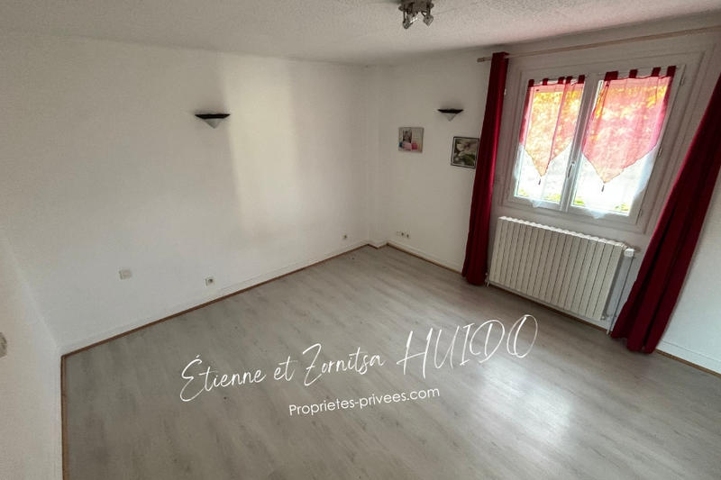 Maison - 157 m² - 9 pièces