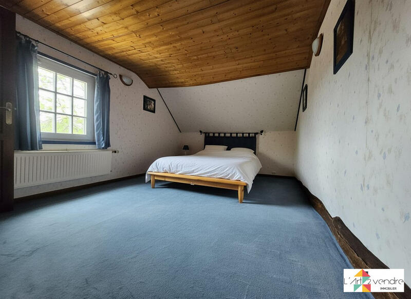 Maison - 221 m² - 6 pièces