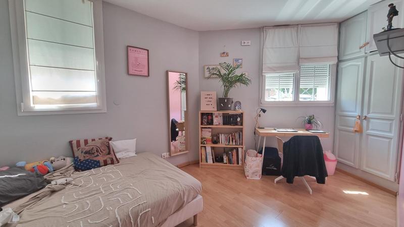 Loft - 138 m² - 6 pièces