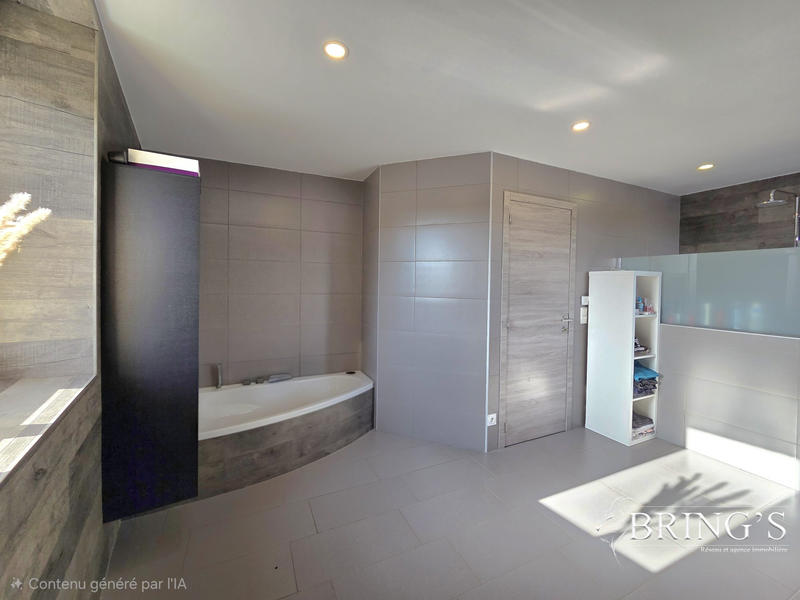 Maison ancienne - 275 m² - 7 pièces